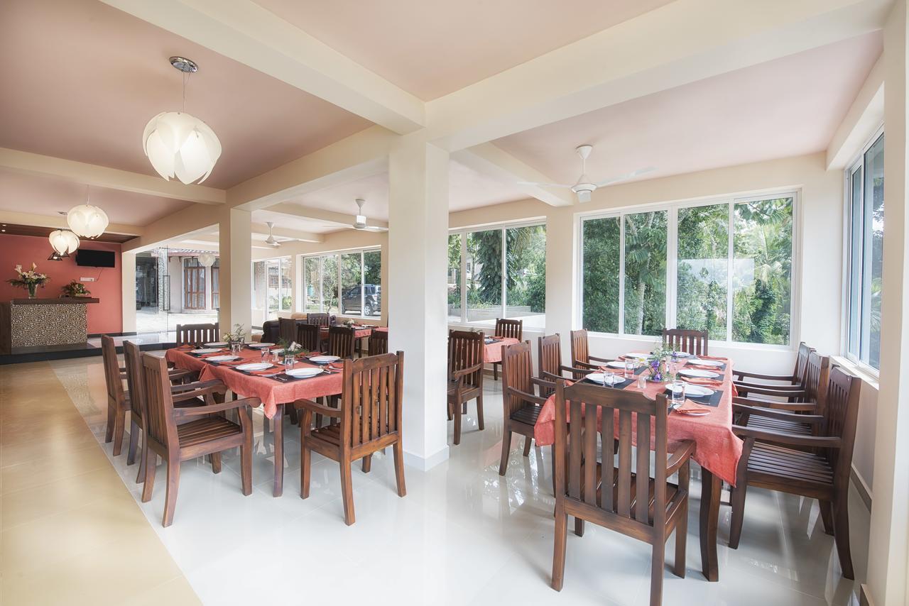 Sobaya Hotel 캔디 외부 사진