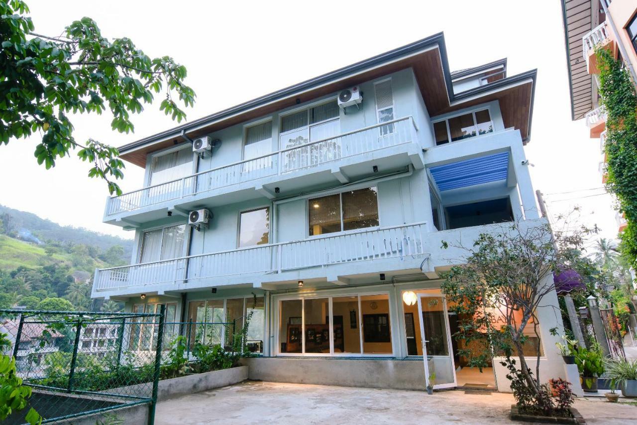 Sobaya Hotel 캔디 외부 사진
