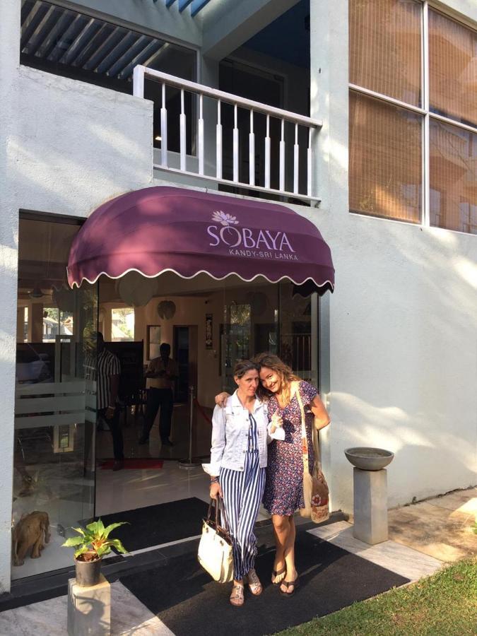 Sobaya Hotel 캔디 외부 사진